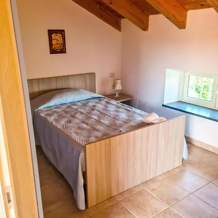 Holiday home La Casa Del Cedro - *